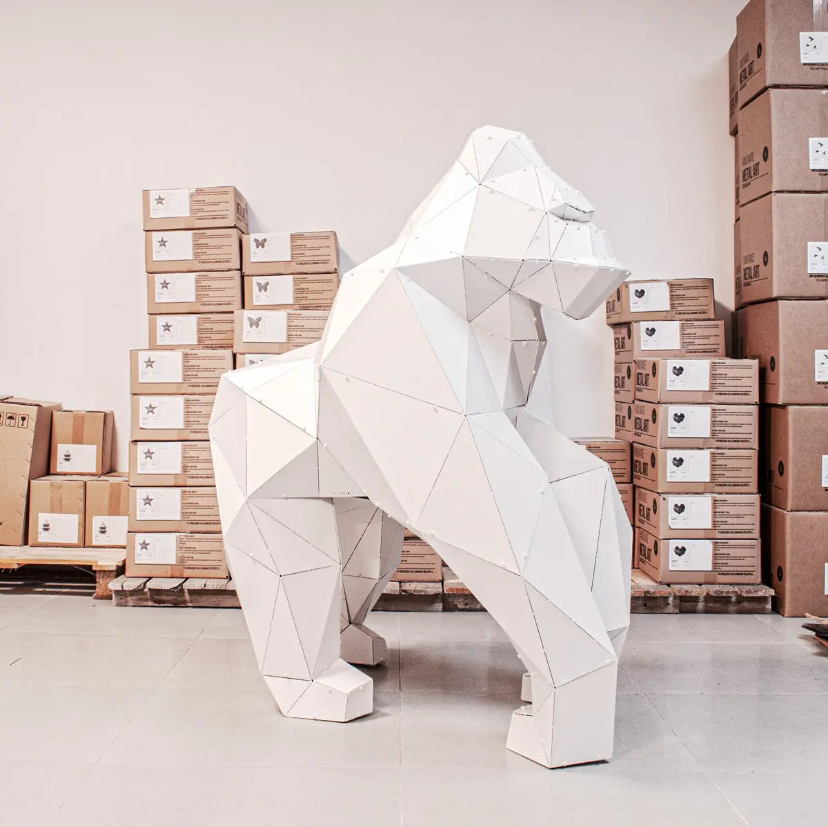 HARAMBE | 3D Metal Geometric Gorilla Statue OTTOCKRAFT™